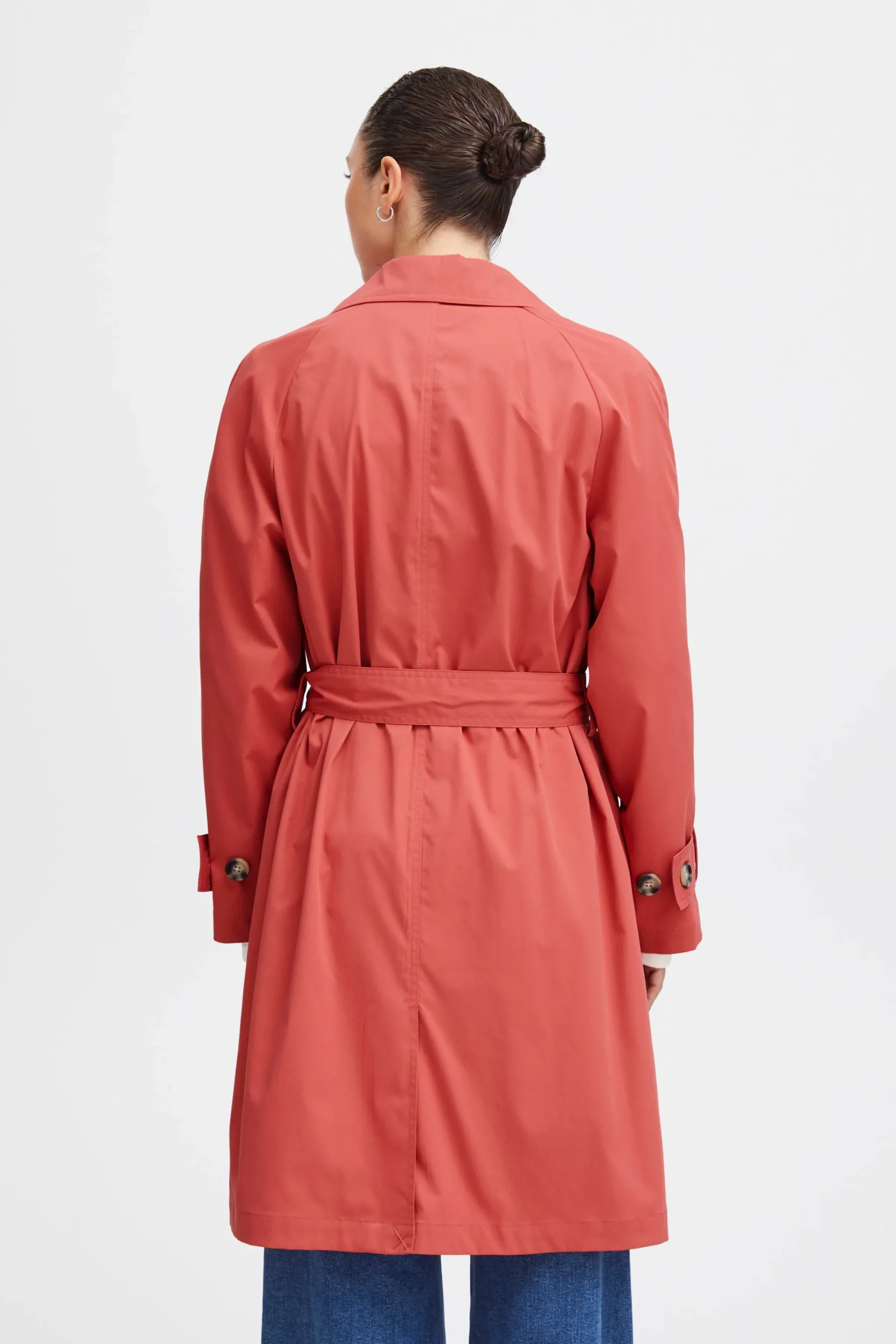 Ichi IHELOVA Veste d'extérieur