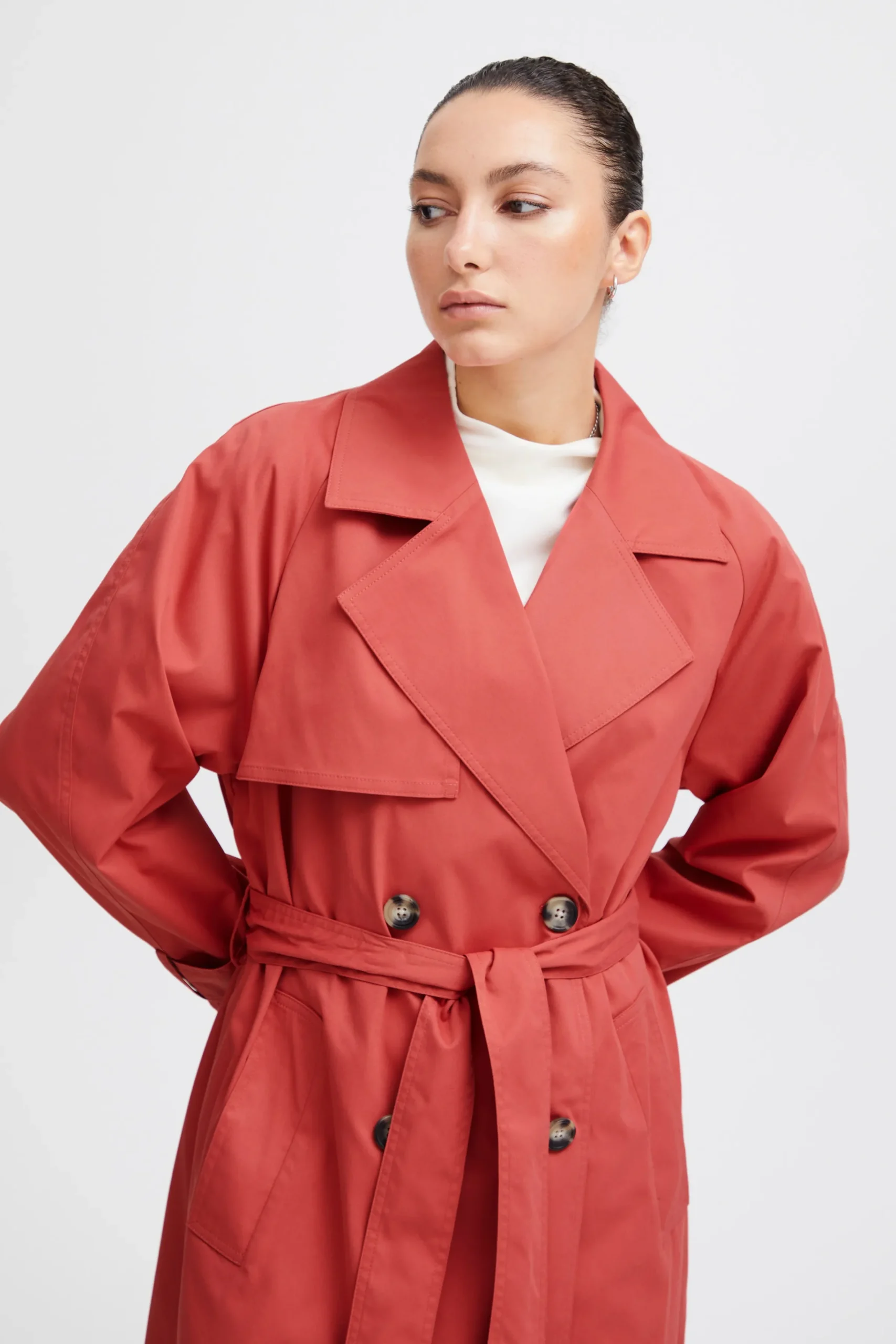 Ichi IHELOVA Veste d'extérieur