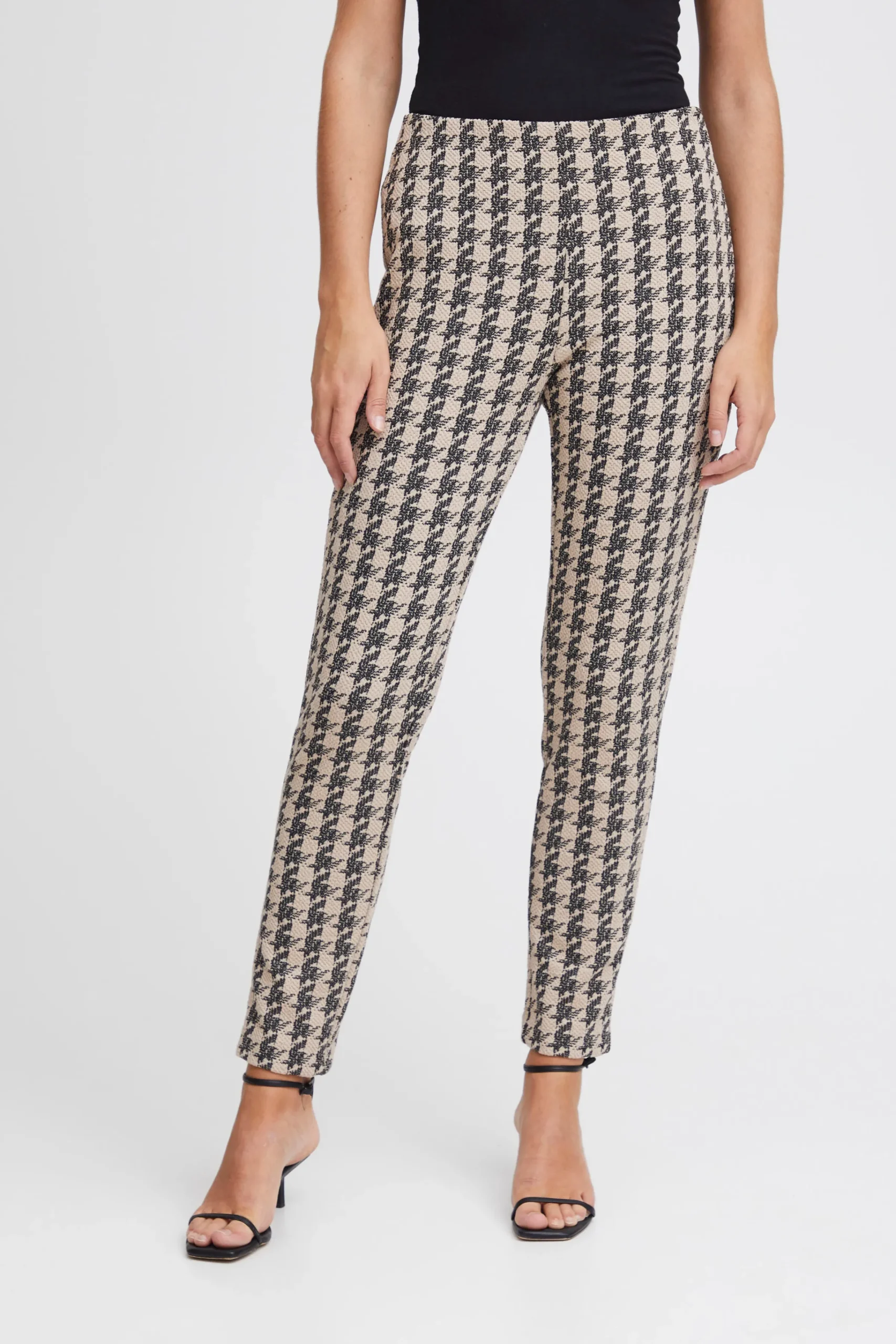 Ichi IHKATE Pantalon