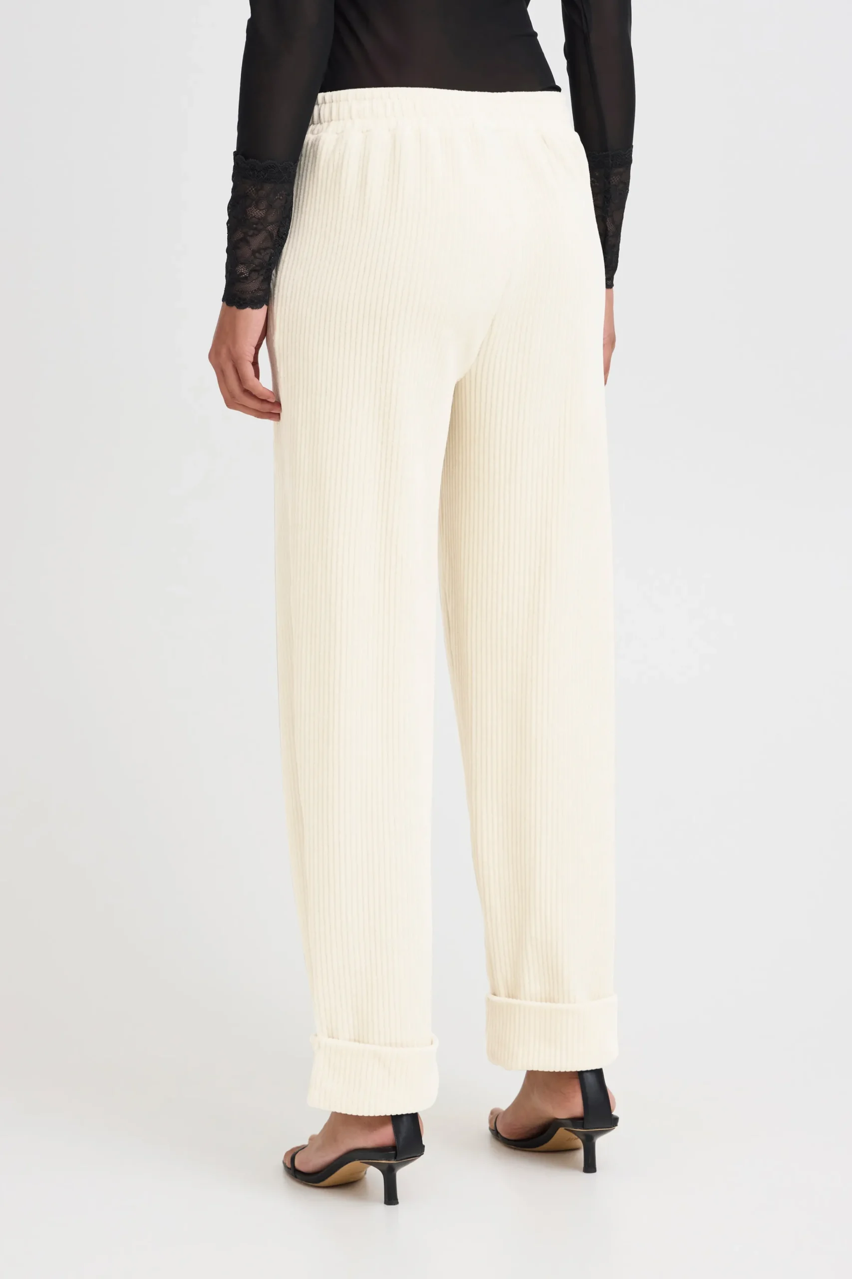 Ichi IHTAMARY Pantalon