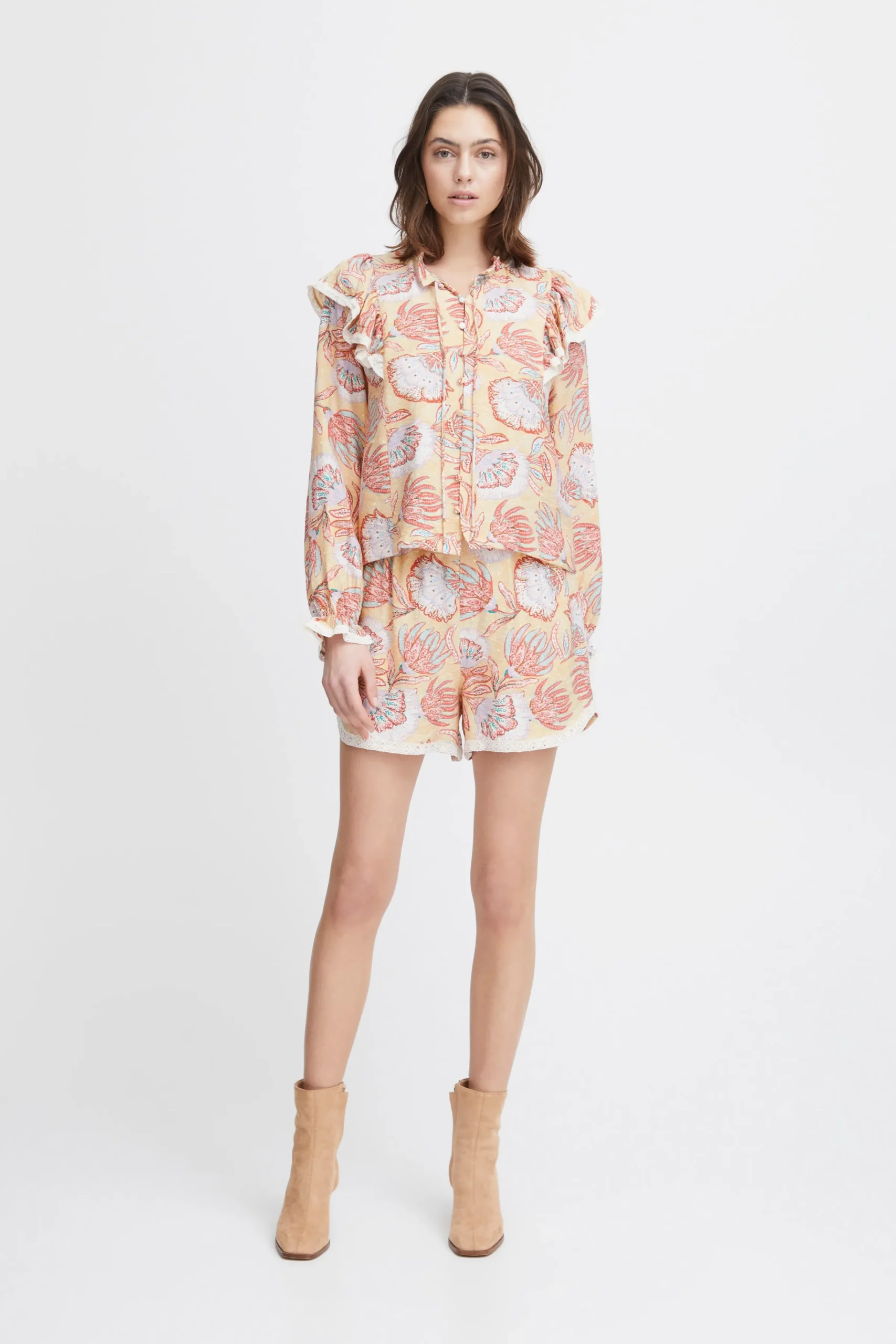 Atelier Rêve IRLAMORE Shorts